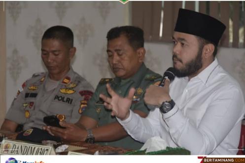 Wako Fadly Amran saat pimpin rapat persiapan pacu kuda. Humas