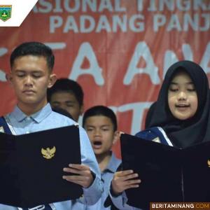 Suasana pengukuhan forum anak di Kota Padang Panjang. Humas