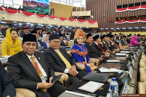 Lisda Hendrajoni, SE, MM.Tr, usai dilantik jadi Anggota DPR RI. Ist