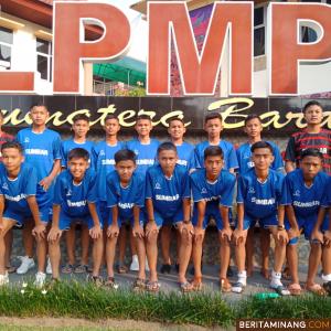 Skuad Gala Siswa Indonesia dari Sumbar yang siap mengharumkan nama daerah. Fote Medio