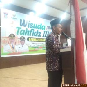 Wakil Ketua IV Baznas Kota Padang Siril Firdaus, MA beri sambutan. Rokcalva
