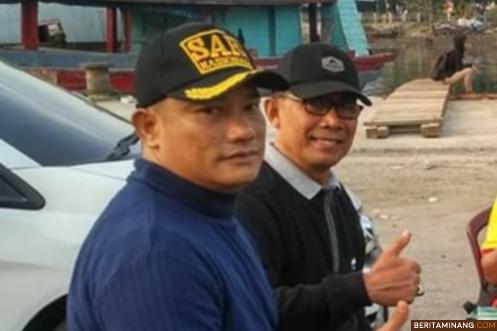 Antonius Saleleubaja (kiri) dan Kabid Medprom KONI Sumbar AKBP (Purn) Sareng Suprapto. Humas KONI Sumbar
