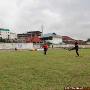 Walikota Cup antar klub se Kota Bukittinggi tahun 2019 yang dibuka secara resmi oleh Walikota Bukittinggi Ramlan Nurmatias di lapangan sepakbola Atas Ngarai Bukittinggi