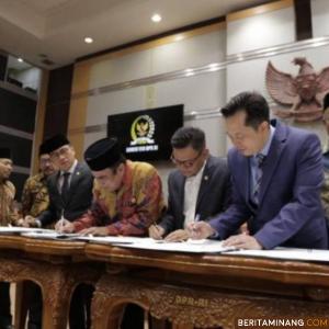 Penandatangan penetapan BPIH 2020 di DPR RI. suhanews