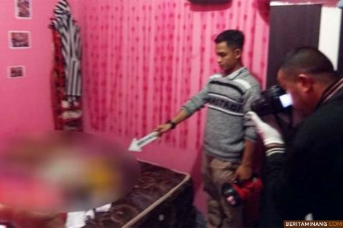 Polisi olah TKP pembunuhan ibu muda di Payakumbuh. Dok Polres Payakumbuh