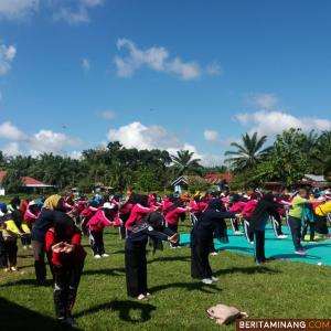 Suasana senam bersama. Foto Humas Pessel