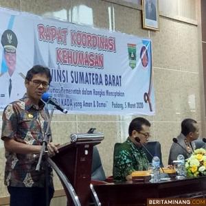 Gubernur Sumbar Irwan Prayitno dalam sebuah acara. Humas Sumbar