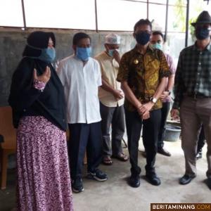 Aswiliarti (45th) pasien sembuh Covid-19 saat berbagi pengalaman saat dirawat di rumah sakit. Foto Humas Pessel