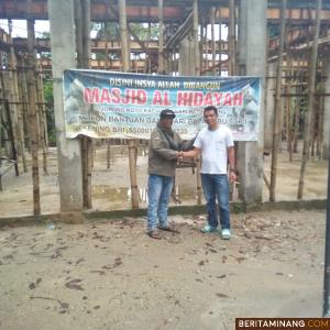  Ikatan Perantau Kec.Harau Bantu Pembangunan Masjid Di Batu Balang