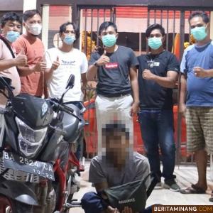 Tim Opsnal Polsek Padang Utara berhasil menangkap pelaku tindak pidana pencurian kendaraan bermotor (curanmor), Kamis (26/08/2021). Foto: padang.sumbar.polri.go.id