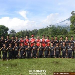 Skuat PS Padang Panjang U-15 yang siap jadi terbaik di Ajang Liga Suratin 2021.