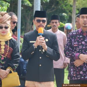 Bupati Safaruddin Bersama Ketua DPRD Deni Asa Saat Membuka Festifal Talam Seribu Talam Foto : Dok Do