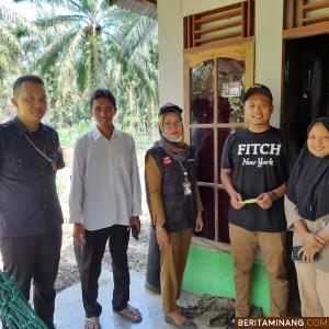 Tim Bawaslu Pessel saat menggelar Sumon Audit Sampling Coklit Data Pemilih di Nagari Lakitan Tengah, Kecamatan Lengayang beberapa waktu lalu. Foto: Humas Bawaslu Pessel