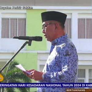 Bupati Rusma Yul Anwar pada Hari Kesadaran Nasional (HKN), Senin (19/2/2024) di Painan.  Foto: Kominfo Pessel