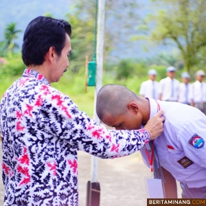 Asisten Administrasi Umum Setda Dharmasraya, saat membuka masa karantinaKhairuddin,  dalam rangka Pendidikan dan Pelatihan (Diklat) yang dipusatkan di Sanggar Kegiatan Belajar (SKB) Pulau Punjung, 1 sampai 16 Agustus 2024, Rabu (01/08/2024). Foto: Kominfo Dharmasraya