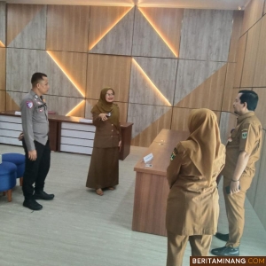 Suasana di Mal Pelayanan Publik (MPP) Dinas Penanaman Modal dan Pelayanan Terpadu Satu Pintu (DMPTSP) Padang Panjang. Foto: Kominfo Padang Panjang