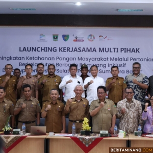 Sekretaris Daerah Kabupaten Pesisir Selatan, Mawardi Roska, S.I.P dalam sebuah kegiatan di Painan. Foto: Kominfo Pessel