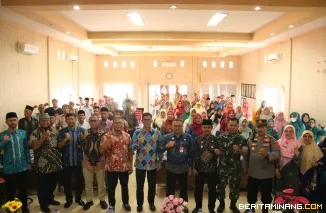 Pj. Wako Suprayitno saat membuka Musrenbang di Kecamatan Latina, Kamis (06/02/2025).