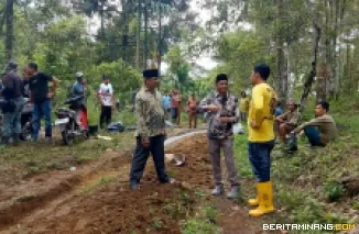 Anggota DPRD Provinsi Sumatera Barat Ridwan Dt Tumbijo pada kegiatan Resen Masa Sidang II 2025 di Jorong Hulu Banda Malalak Barat, beberapa waktu lalu. Foto: Humas DPRD Sumbar