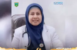 dr. Sri Angraeni, Sp. PD, FINASIM dari Rumah Sakit Umum Daerah (RSUD) Padang Panjang.  Foto: Kominfo Padang Panjang