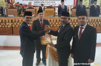 Serah Terima Jabatan Bupati Lima Puluh Kota dan Penyampaian Pidato Bupati Periode 2025-2030, Rabu (5/3) di ruang sidang DPRD Sarilamak.