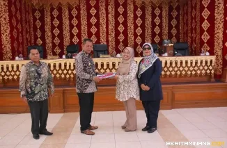 Rapat Paripurna DPRD Payakumbuh yang membahas Laporan Keterangan Pertanggungjawaban (LKPJ) Wali Kota Tahun 2024,Kamis (10/04/2025).
