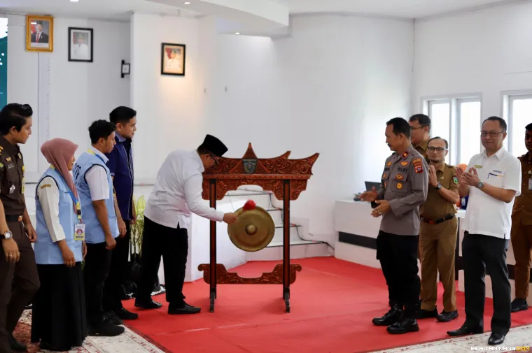 Wako Padang Panjang Hendri Arnis saat peluncuran program.