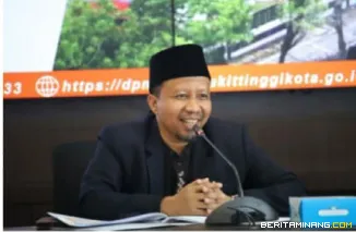 Ketua DPRD Kota Bukittinggi tampil sebagai Nara sumber pada seminar Legislatif yang digelar senat Mahasiswa FEBI UIN Syech M. Djamil Jambek di kampus tersebut, Sabtu, (16/05)  Foto : Dok beritaminang