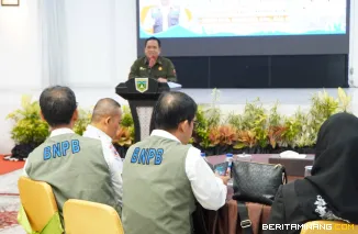 Deputi Bidang Rehabilitasi dan Rekonstruksi BNPB, Jarwansyah ketika melakukan kunjungan kerja ke Kota Padang Panjang,  Rabu (7/5/2025). Foto:Kominfo Padang Panjang