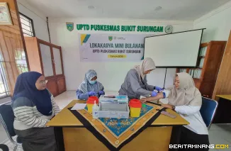 Suasana pemeriksaan labor di Puskesmas Bukit Surungan (Busur) bekerja sama dengan Labor Prodia Bukittinggi, Rabu (11/6/2025). Foto: Kominfo Padang Panjang