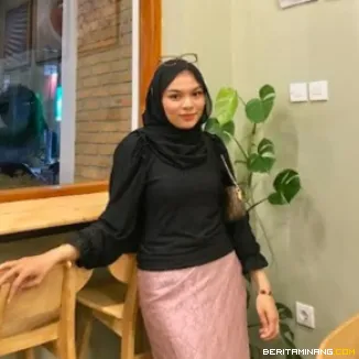 Foto Putri Indah Lestari, S.Sn