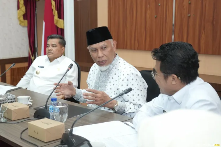 Rapat Kemacetan Padang Lua dipompon Gubernur Mahyeldi.