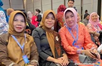 Ketua Dekranasda, Ny. Maria Feronika Hendri Arnis, saat mengikuti Rapat Kerja Nasional (Rakernas) Dekranas 2025 yang digelar di Ancol, Jakarta Utara, Selasa (23/9/2025). Foto: Kominfo Padang Panjang