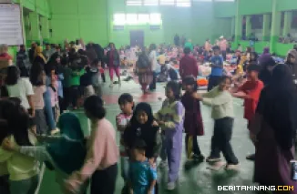 Suasana di lokasi pengungsian yang disiapkan Pemerintah Kota, Jumat (28/11/2025). Foto: Kominfo Padang Panjang